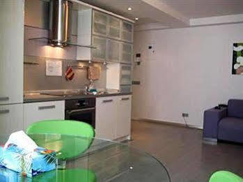 Uavoyage Business Apartments Kiev Luaran gambar